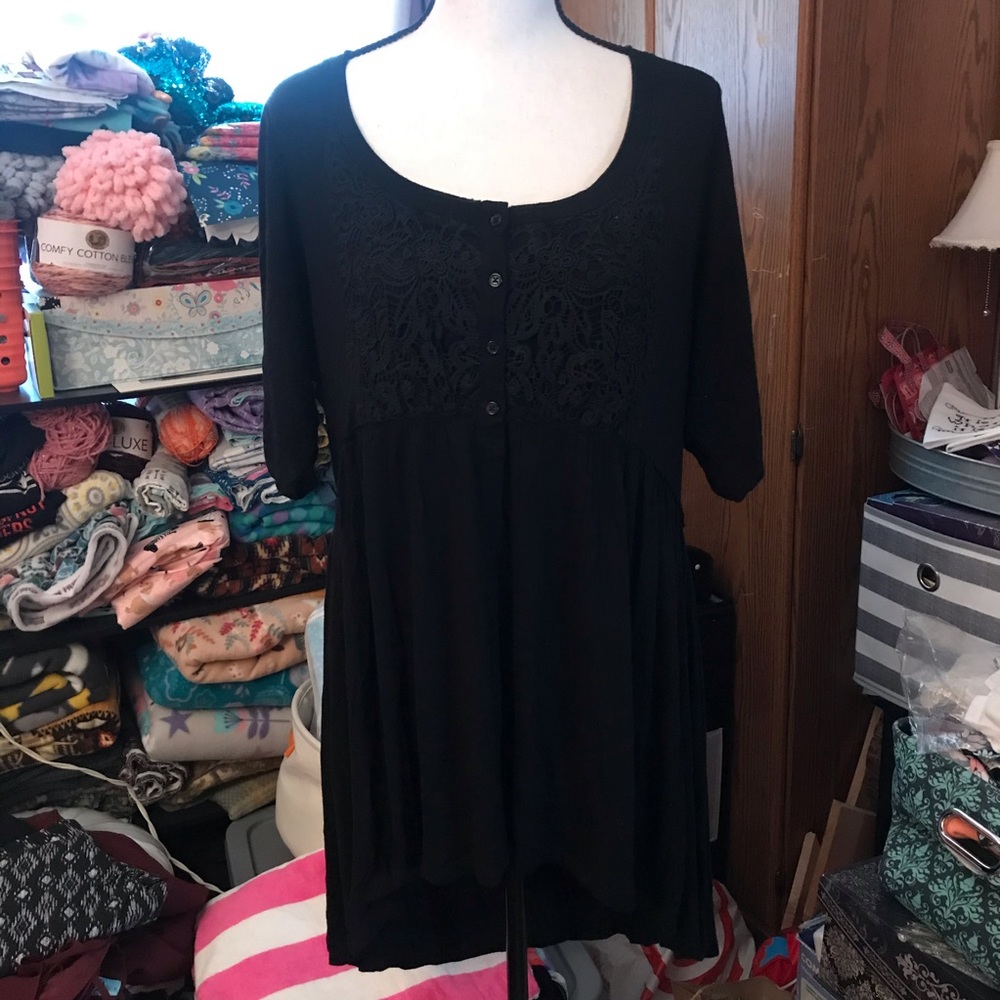 Torrid Tunic Sz 2